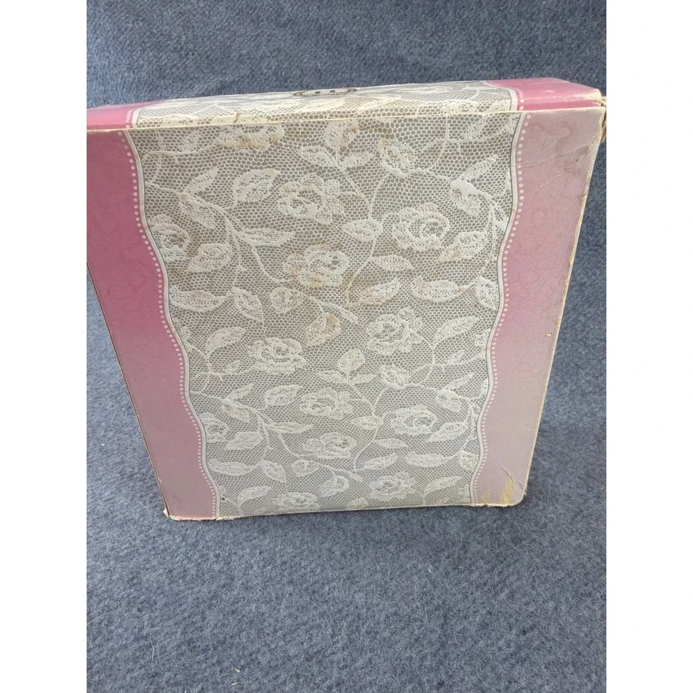 Houbigant Chantilly Bubbly Milk Bath Women 13.5oz‎ Pink Vintage Boxed 1449